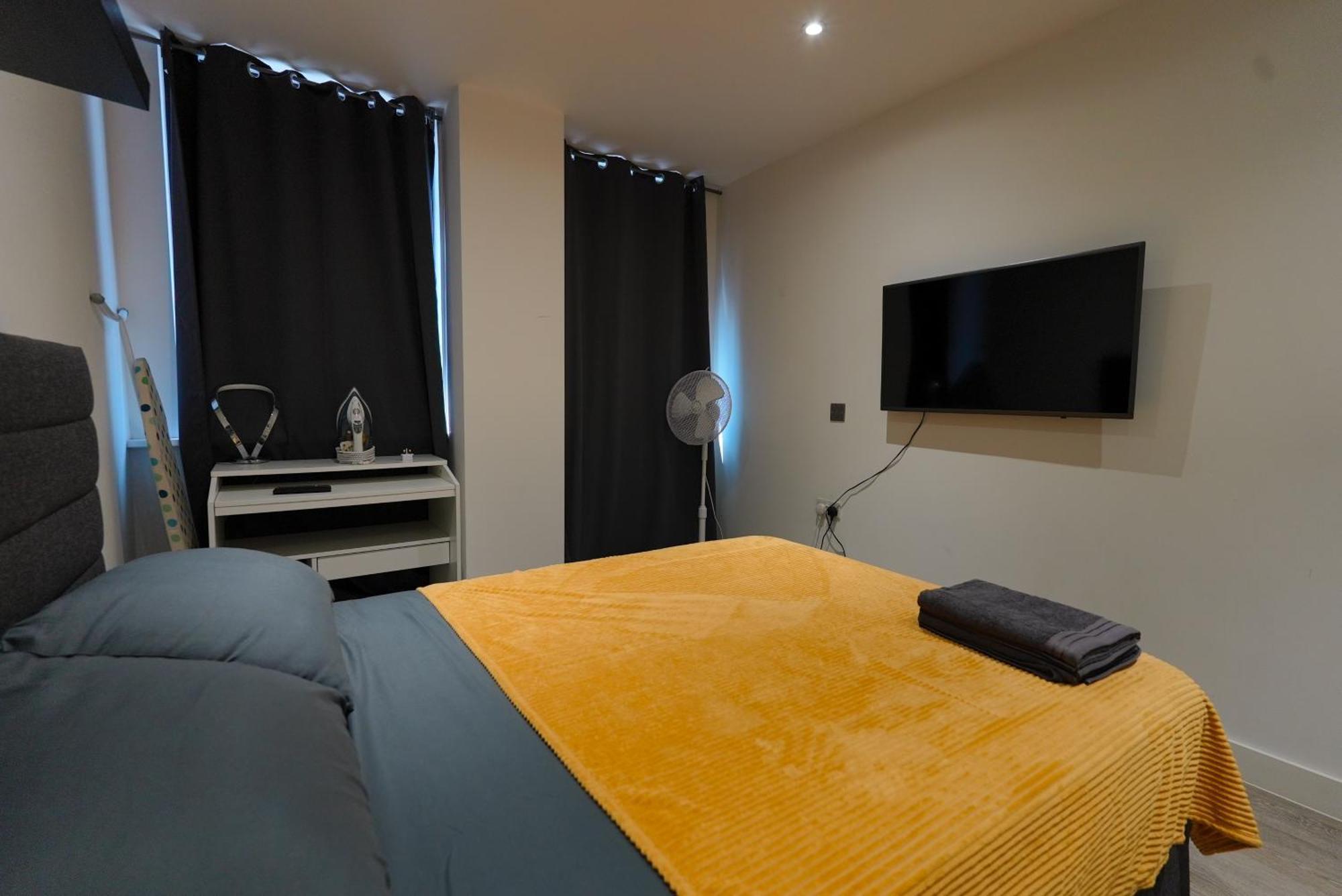 Smart Apartment Close To Watford Atria And Station Екстериор снимка