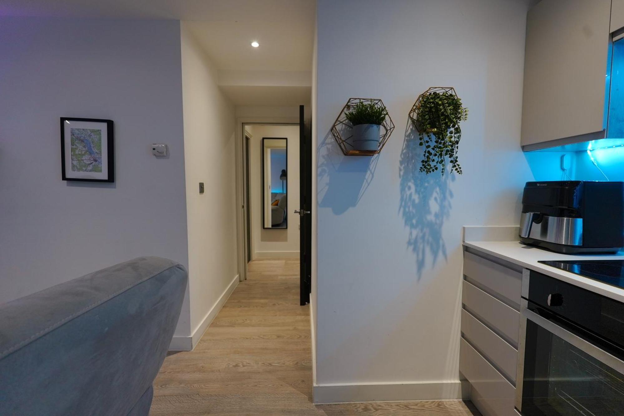 Smart Apartment Close To Watford Atria And Station Екстериор снимка